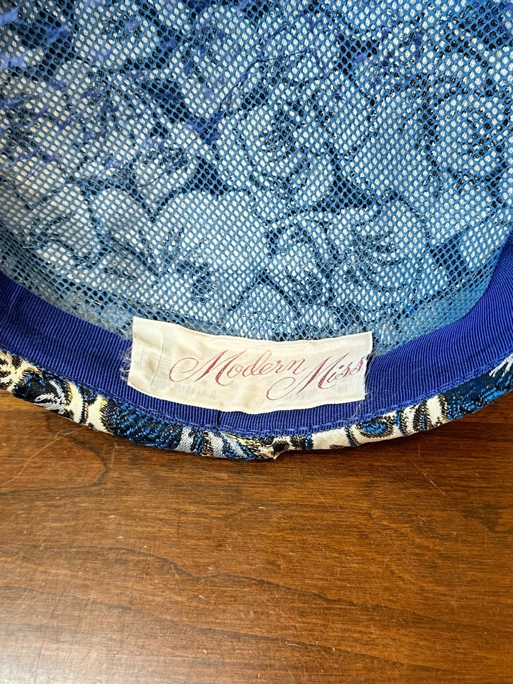 VTG 1950s–1960s Modern Miss Blue & Gold Brocade Pillbox Cocktail Hat with Veil - Picture 10 of 10